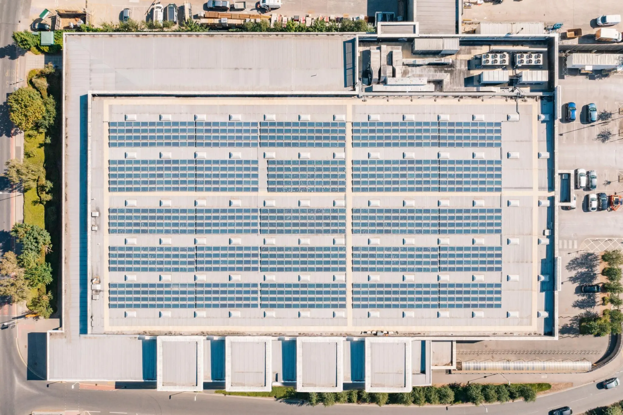 Industrial rooftop solar hero image