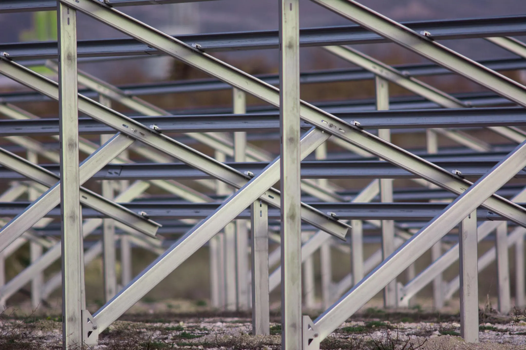 Magnelis steel mounting structure