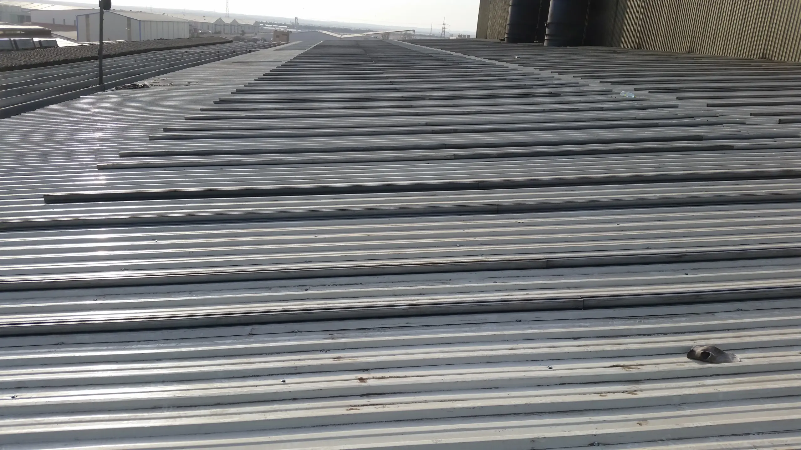 Magnelis steel C-profile mounting components for solar structures