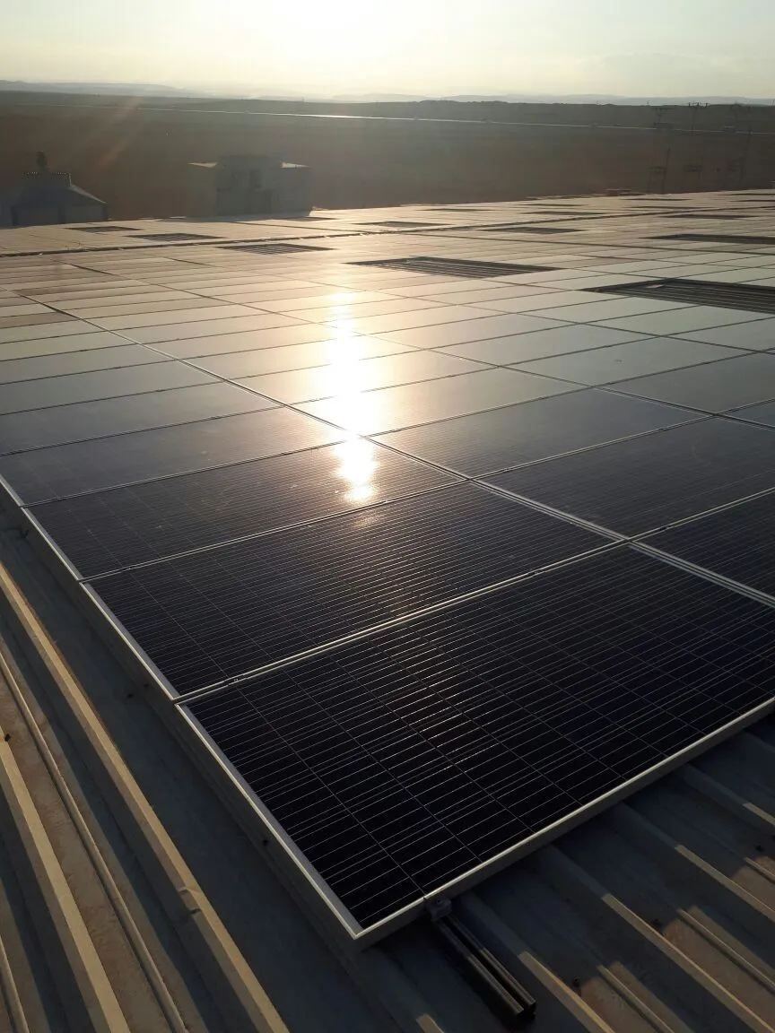 UCIC rooftop PV field